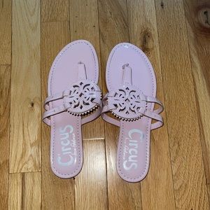 Circus by Sam Edelman Women's Canyon Flat Sandal